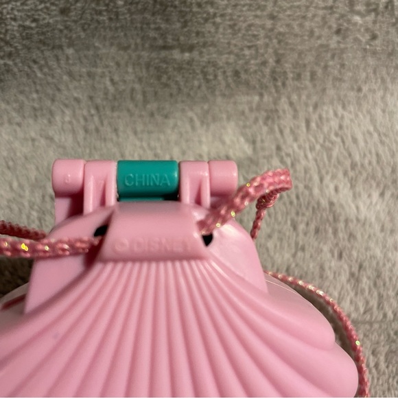 Vintage 90s Disney Pocahontas Playset - one figure - Picture 4 of 4